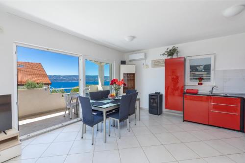 Family friendly house with a swimming pool Stanici, Omis - 26978
