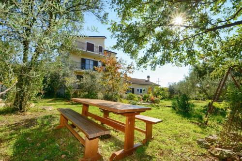 Apartments with swimming pool Valica, Umag - 27199