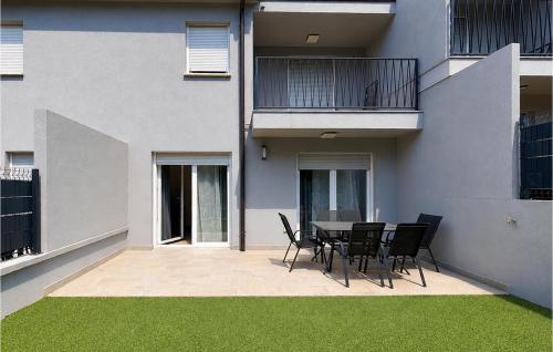3 Bedroom Gorgeous Home In Porec
