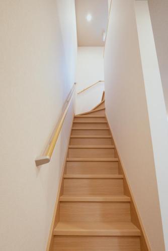 KASUGA 3-Minute Walk from Tamade Station Direct Access to Tennoji and Shinsaibashi Comfortable Japanese-Style Space A Warm, Home-Like Atmosphere