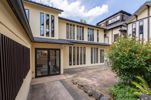 Spacious Kyoto House Walk to Kiyomizu & Gion