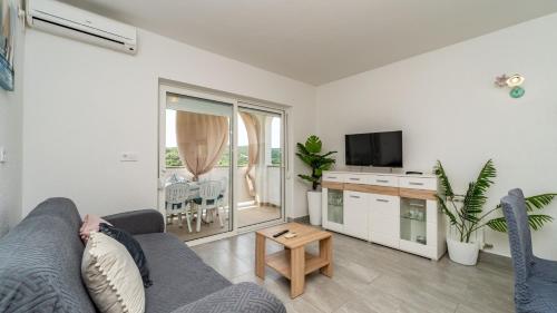 Apartman Sunset View Rab by Villas Guide