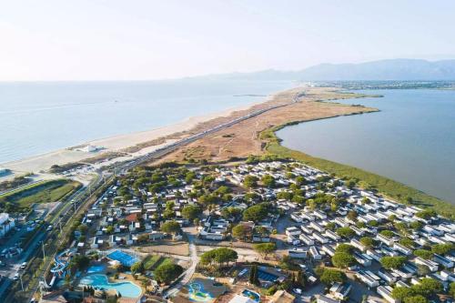 Mobilhome - 8pers - 100m des plages - camping 4