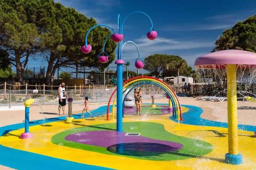 Mobilhome - 8pers - 100m des plages - camping 4