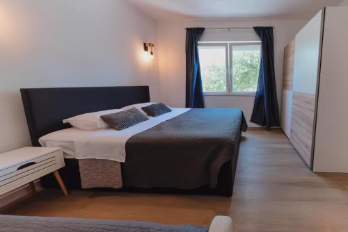 OliveUm Apartments