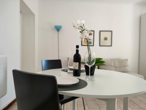 Lavi Home - Lakeside L&B