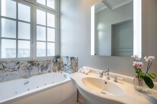 Hôtel Elysia by Inwood Hotels photo 33