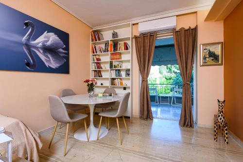 Swan Paradise Glyfada Apartment