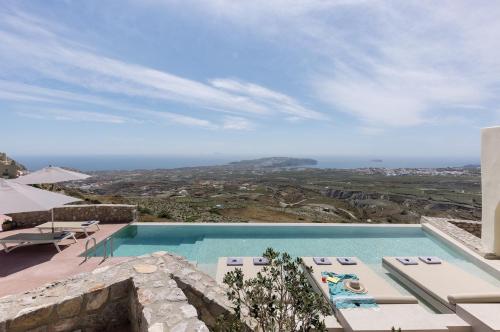 Apartment - Sleeps 4 - Parking - Sea View