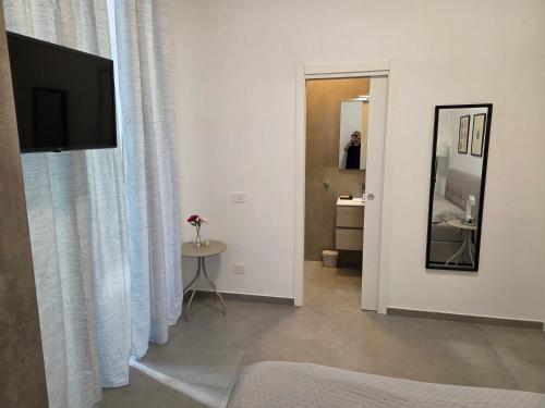 Chiaia Rooms