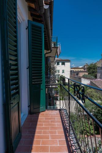 Almea Florence