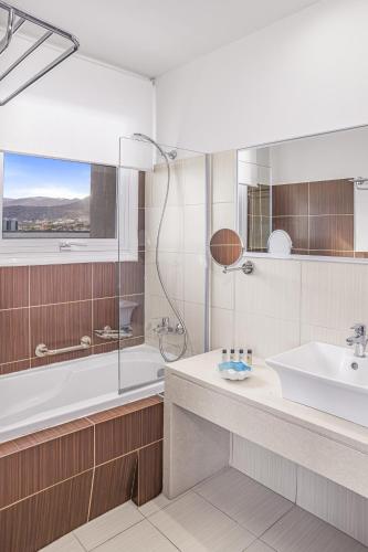 Glaros Beach Hotel