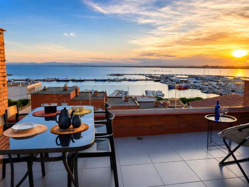 Golden Sunset Views - Panoramic Sea View Duplex