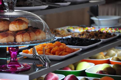 Makanan di atau berdekatan hotel