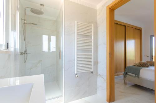 Stunning 2 plus 1 Bedroom Villa with private Pool, Vilamoura