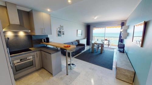 53A - Magnifique 2P avec terrasse face mer et parking privé