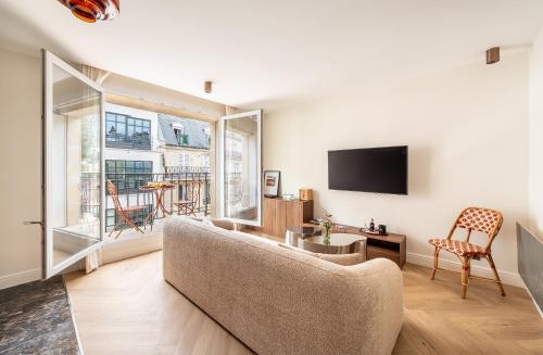 Charming 1BR with Balcony - Near Arc de Triomphe