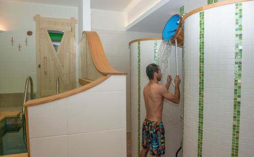 Koupelna v ubytování Steinbergs Wildewiese NaturHotel