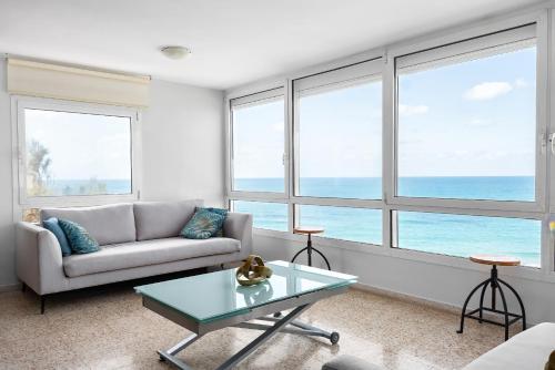 Gallery image of Cliffside Rustic & Charming Villa By Feelhome in Bet Yannay