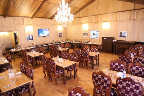 West Downs - The Heritage Resortにあるレストランまたは飲食店