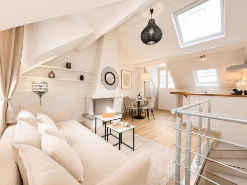 Saint-Germain-des-Pres- Deluxe duplex for 5