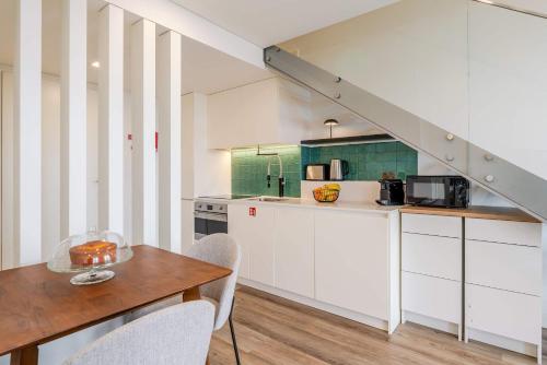 Stylish Flat Near the Douro River by HostWise