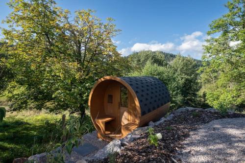 Chalet Lac Covered Hot Tub Sauna Mountain Views Gérardmer