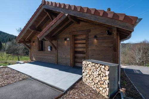 Chalet Lac Covered Hot Tub Sauna Mountain Views Gérardmer