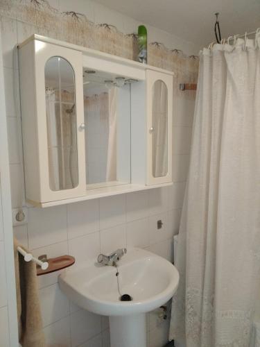 Apartment with Sea View in Benalbeach