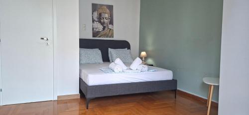 URBAN APARTMENT ATHENS CENTER- 4BD 1Bath