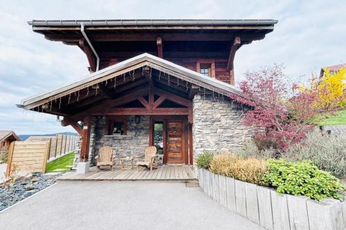 Chalet Valérie 6p Nature Chalet with Private Pool