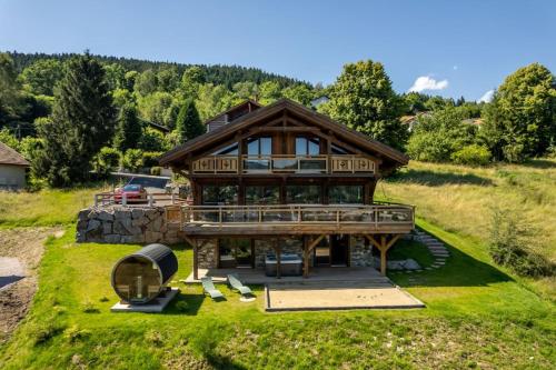 LE CERF - 12 pers -Sauna-Jacuzzi