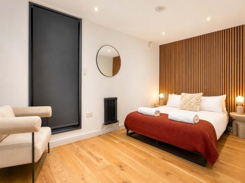 West Townhouse by CasaCity photo 25