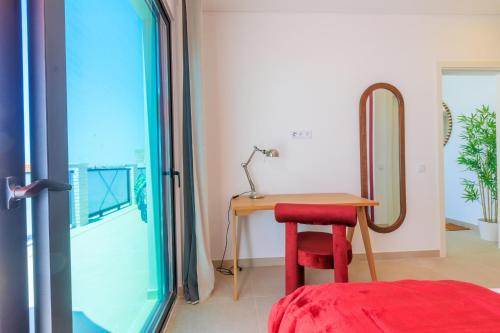 Terra Jazz Brand New 1BR w Private Garage