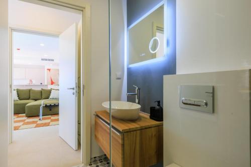 Terra Jazz Brand New 1BR w Private Garage