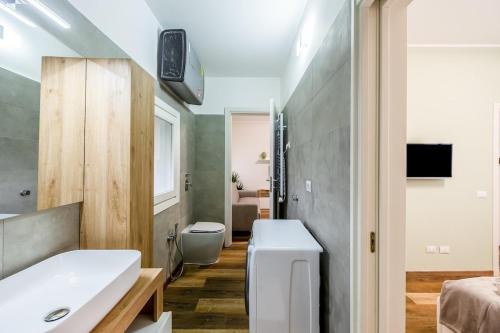 Nuovo Bilocale Ristrutturato Ultimo piano WiFi 1 Min Metro Turro 10 Min Duomo