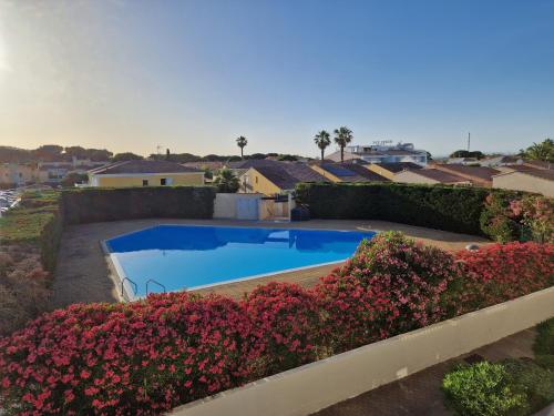 Au village naturiste, Villa vue Marina