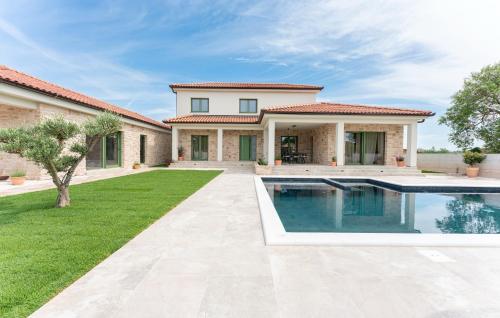 Villa LORNA S BAZENOM