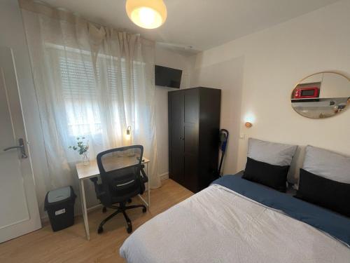 Chambre 5 confort avec cuisine,10m2, salle de bain partagé avec une autre