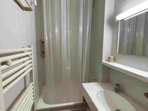 Chalet à Châtel, Proche des Pistes, 5 Pers, Parking Inclus