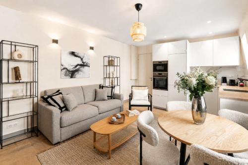 Stunning property near Arc de Triomphe