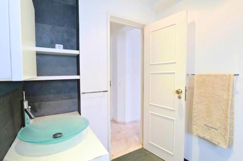 Elegant Vilamoura Old Town Villa Villa Rosa 6 Bedrooms Pool Table