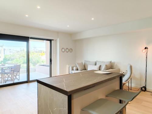 Boutique Riviera Stay in Voula Center