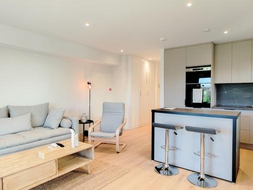 Boutique Riviera Stay in Voula Center