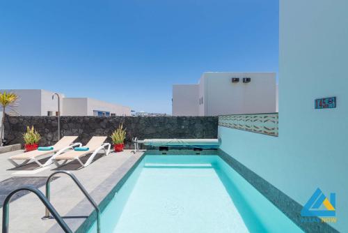 Villa Bella - Sea Views Near Marina Rubicon by Villas Now Ltd