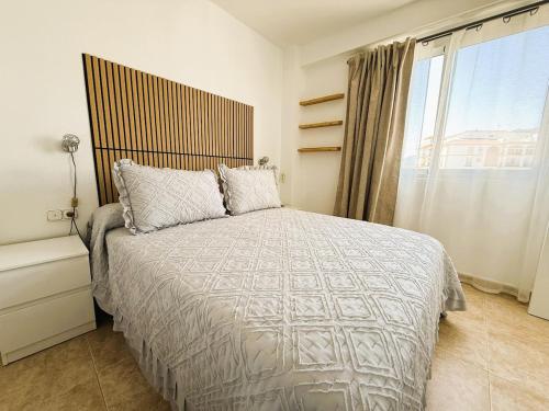 Sunny & Central Beach Apartment