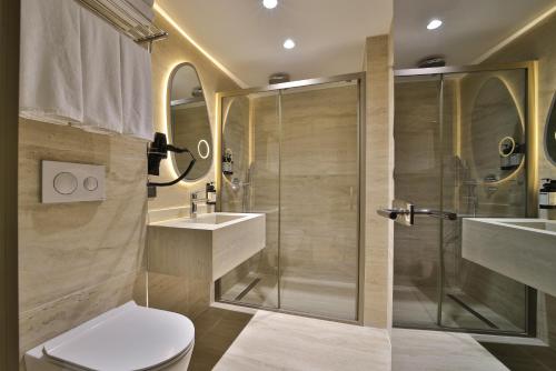 O baie la Shirisha Hotel Istanbul