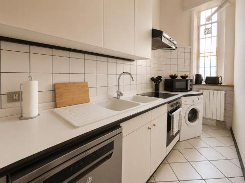 Private Garden & Free Parking - 2 Bedroom Apartment