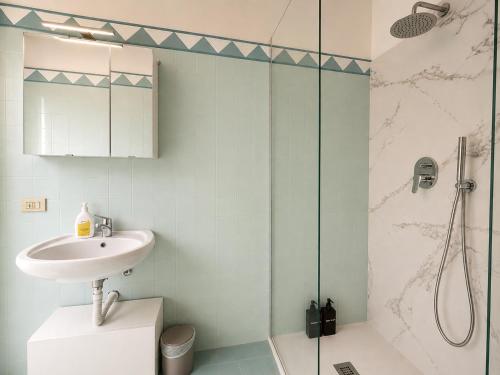 Private Garden & Free Parking - 2 Bedroom Apartment