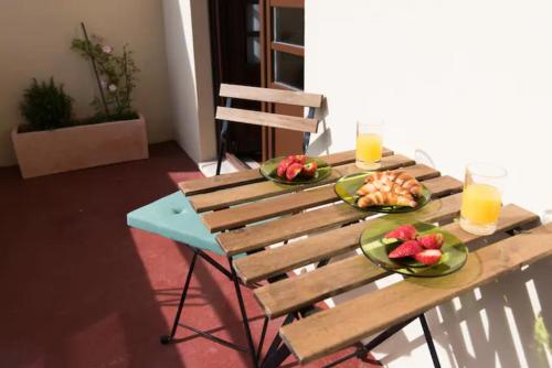 GuestReady - Rivoli Apartment with Balcony